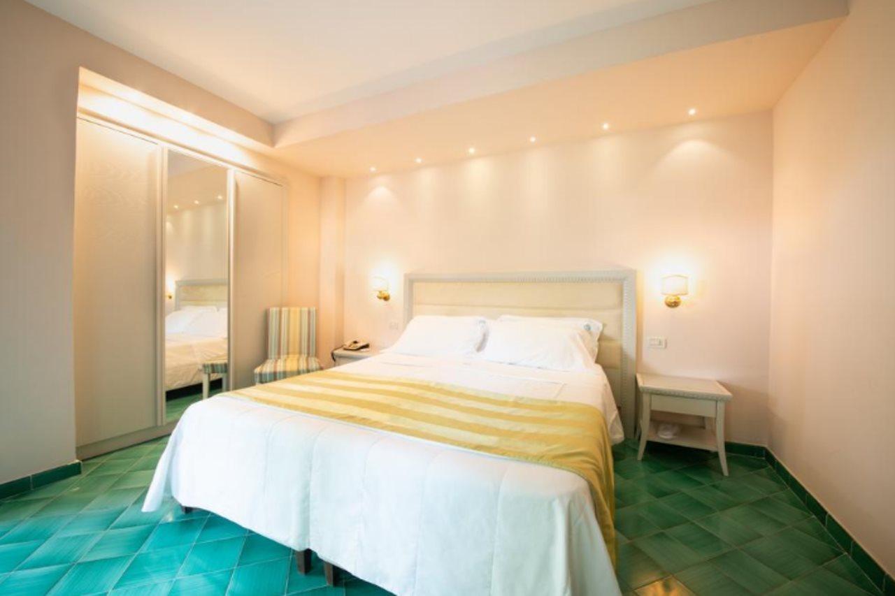 Hotel Continental Ischia Exterior photo